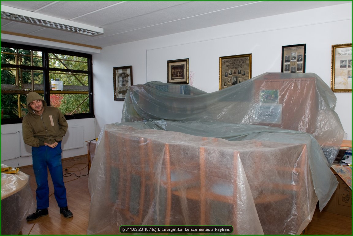 (2011.10.14.)Futeskorszerusites_szigeteles_ablakcsere_a_Fayban-093.jpg