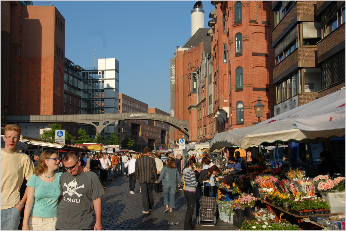 (2007.08.05.)Hamburg-Fischmarkt-24.jpg