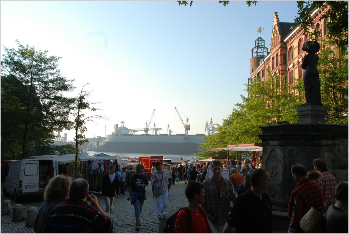 (2007.08.05.)Hamburg-Fischmarkt-26.jpg