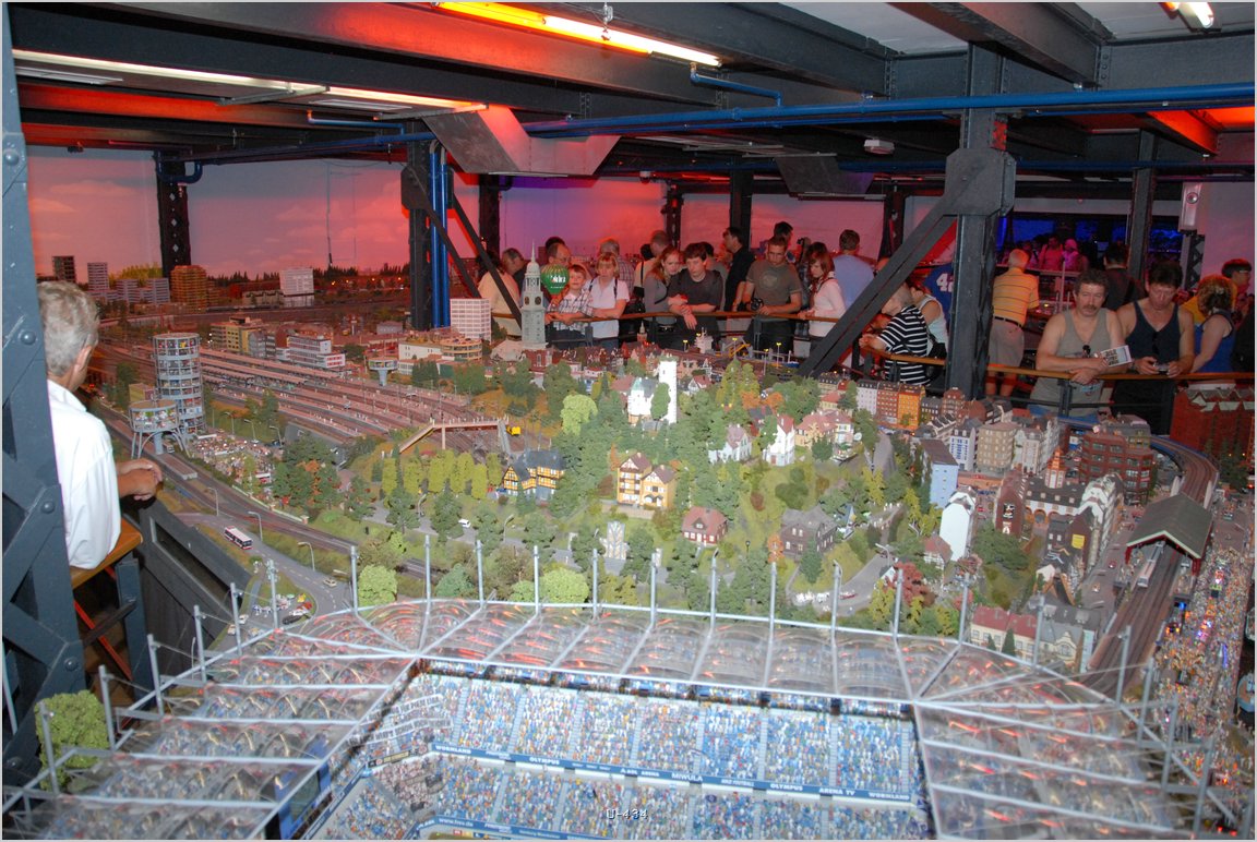 (2007.08.05.)Hamburg-Modelleisenbahn-046.jpg