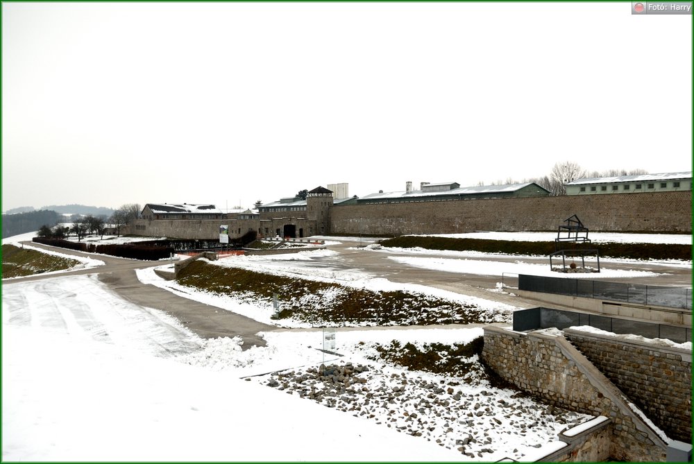 004-(2010.01.21-01.24.)Mauthausen.jpg