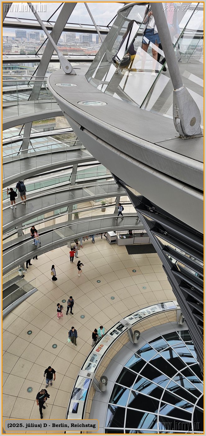2025.07.-D-Berlin-Reichstag-026.jpg