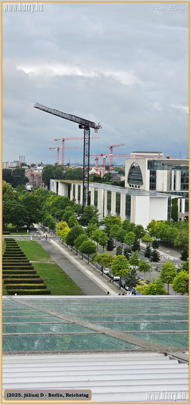 2025.07.-D-Berlin-Reichstag-034.jpg