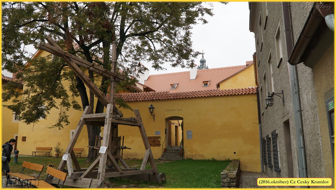 (2016.oktober)Cz-Cesky_Krumlov-047.jpg