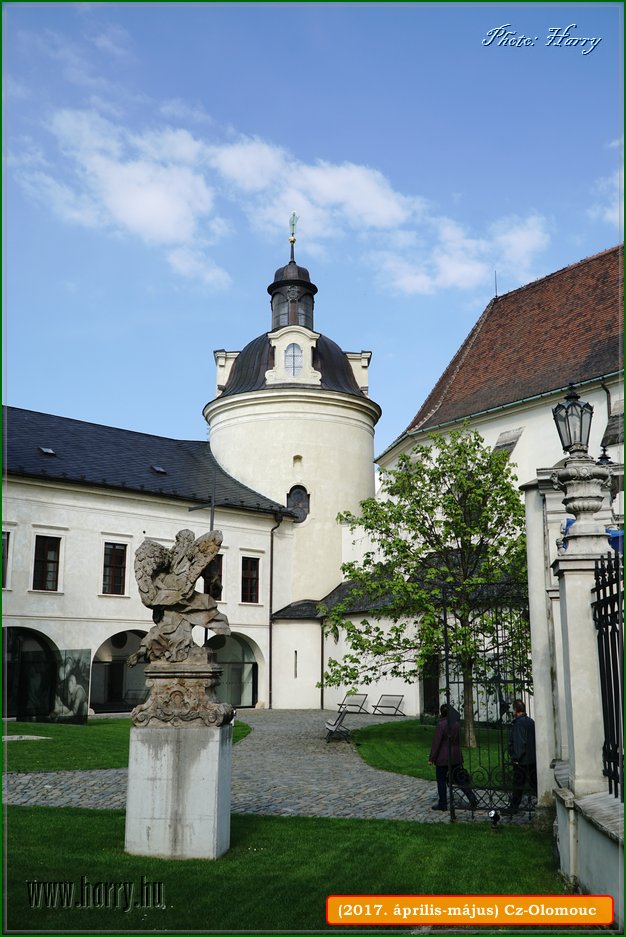(2017.aprilis-majus)Cz-Olomouc-278.jpg